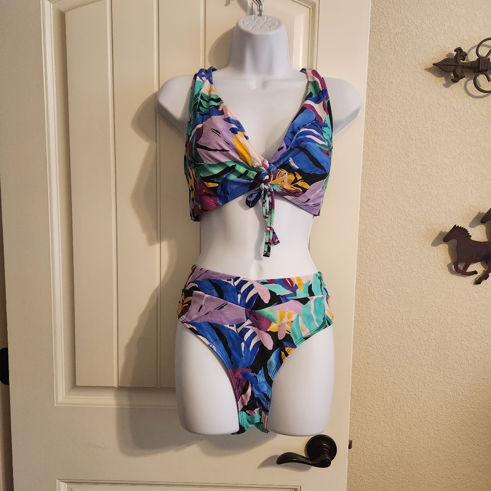 2 piece Bathsuit NWOT - Picture 1 of 5